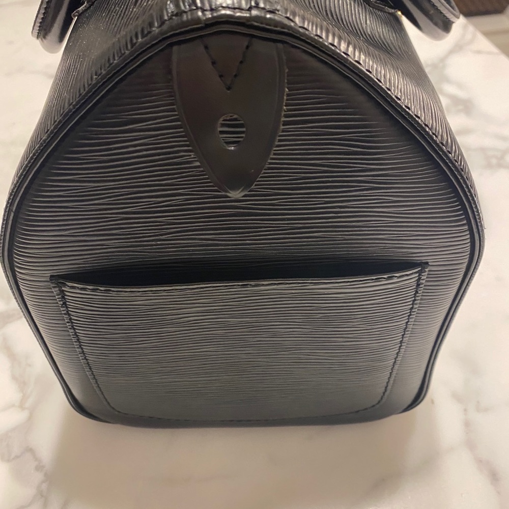 Louis Vuitton Speedy 30 Epi - Picture 5 of 16